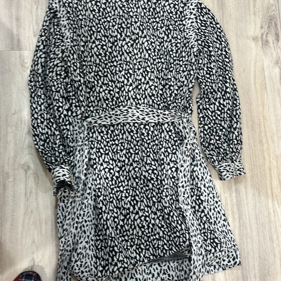 Anthrpologie Hutch black and gray leopard tie belted sweater size Medium flawed - Picture 10 of 10